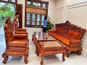Hoàng gia hương đá chân 14 đục tay kỹ